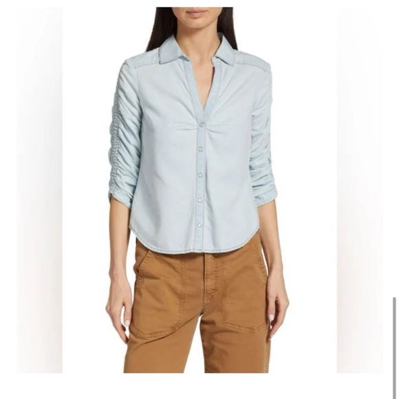 Veronica Beard Light Blue Button Down Shirt - Picture 1 of 5